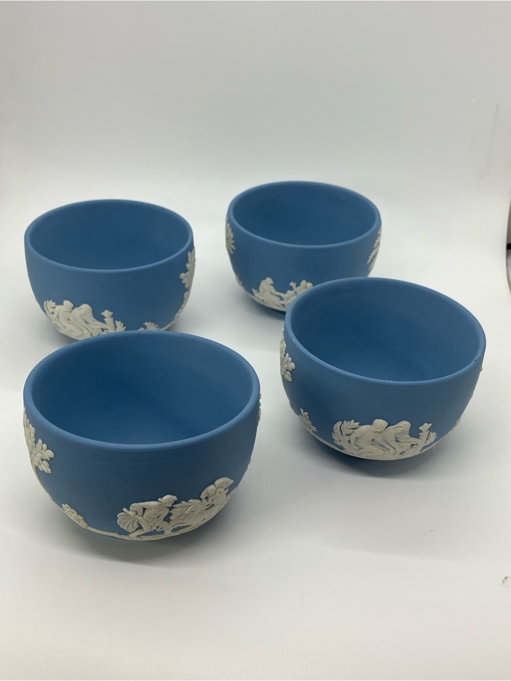 Vtg Wedgwood Blue Jasperware Set of 4 Small Round Open Pots Match Holders - Picture 5 of 13